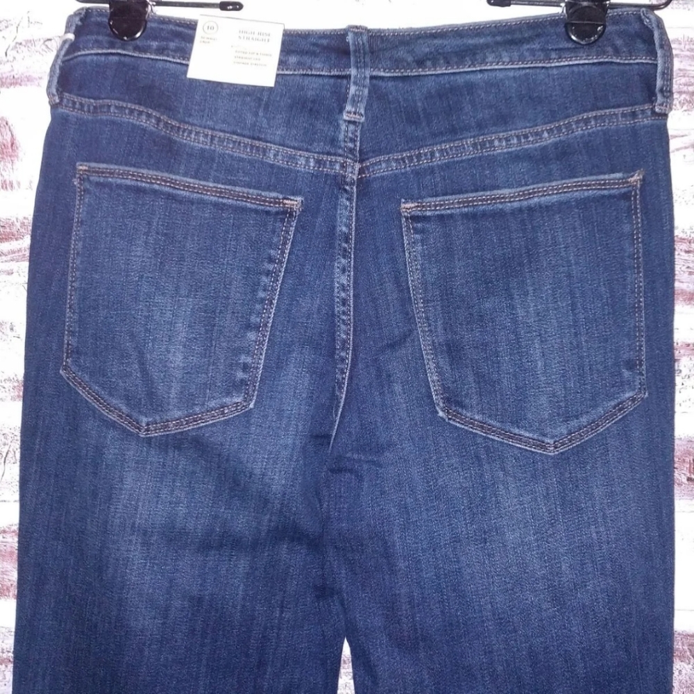 University Thread Jeans - Picture 4 of 5